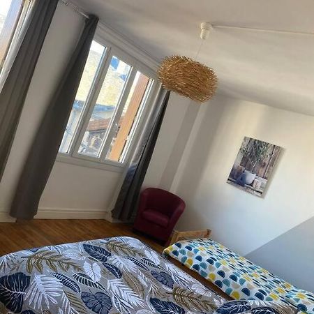 Gite De Tom Et Mag Classe 3 * Clevacances Villa Pontgibaud Esterno foto