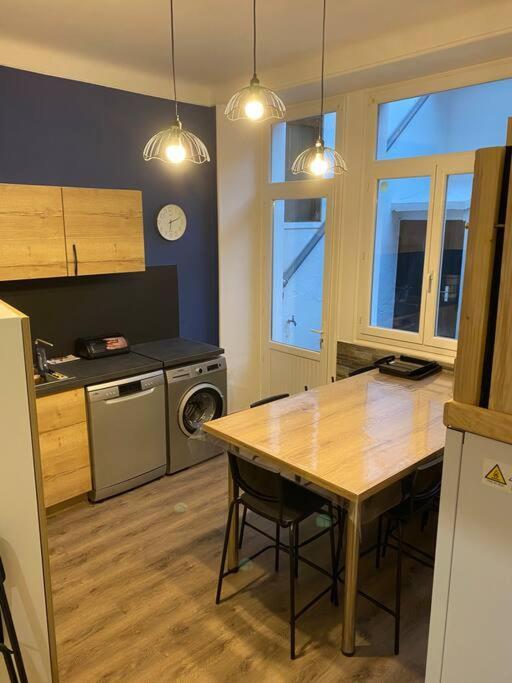 Gite De Tom Et Mag Classe 3 * Clevacances Villa Pontgibaud Esterno foto