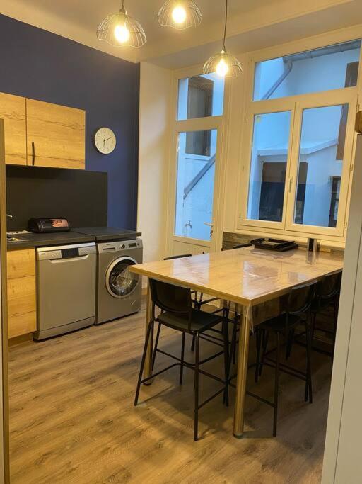 Gite De Tom Et Mag Classe 3 * Clevacances Villa Pontgibaud Esterno foto