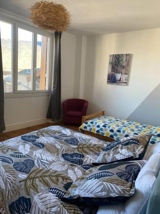 Gite De Tom Et Mag Classe 3 * Clevacances Villa Pontgibaud Esterno foto