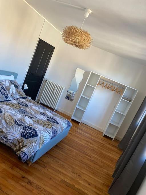 Gite De Tom Et Mag Classe 3 * Clevacances Villa Pontgibaud Esterno foto