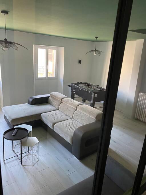 Gite De Tom Et Mag Classe 3 * Clevacances Villa Pontgibaud Esterno foto